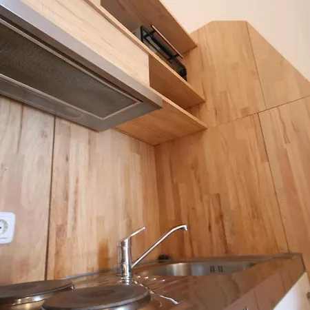 Moderne 2-3 Wohnungen, Ideal Fuer Geschaeftsreisende Und Monteure In *