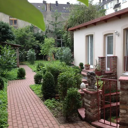 Moderne 2-3 Wohnungen, Ideal Fuer Geschaeftsreisende Und Monteure In *