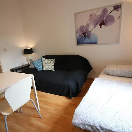 Moderne 2-3 Wohnungen, Ideal Fuer Geschaeftsreisende Und Monteure In エッセン