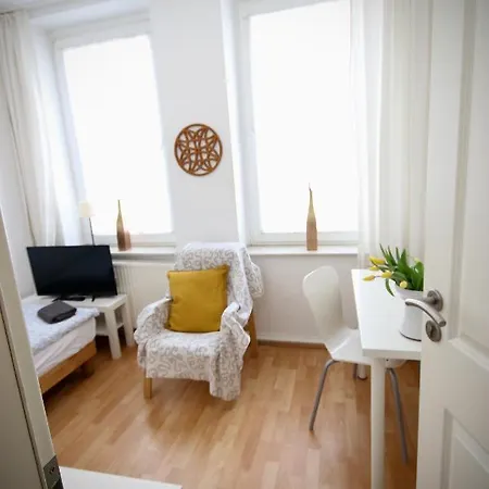 Moderne 2-3 Wohnungen, Ideal Fuer Geschaeftsreisende Und Monteure In *