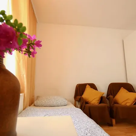 Apartment Moderne 2-3 Wohnungen, Ideal Fuer Geschaeftsreisende Und Monteure In Essen