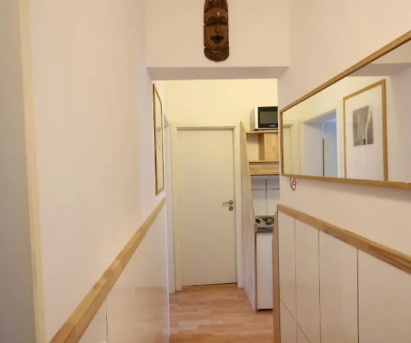 Moderne 2-3 Wohnungen, Ideal Fuer Geschaeftsreisende Und Monteure In 公寓